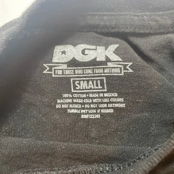 DGK skateboarding Trippin T-Shirt Trippy Mushrooms Art Colorful Tee Skate Small - Picture 3 of 4